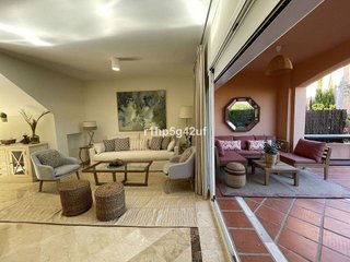 Casa adosada en alquiler en Lomas de Marbella Club - Puente Romano en Marbella