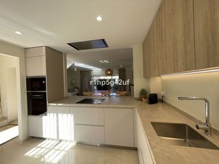 Casa adosada en alquiler en Lomas de Marbella Club - Puente Romano en Marbella