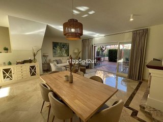 Casa adosada en alquiler en Lomas de Marbella Club - Puente Romano en Marbella