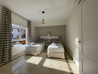 Casa adosada en alquiler en Lomas de Marbella Club - Puente Romano en Marbella