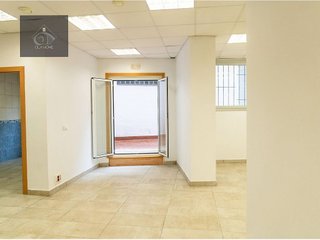 Oficina en venta en El Castell-Poble Vell en Castelldefels