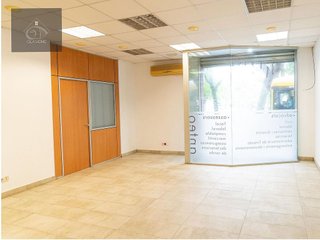 Oficina en venta en El Castell-Poble Vell en Castelldefels