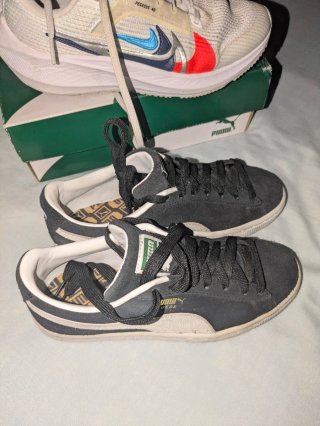 Zapatillas Jordan Negras y Rojas Nike y puma..