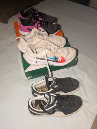 Zapatillas Jordan Negras y Rojas Nike y puma..