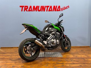 Kawasaki Z900 Naked Negra/Verde