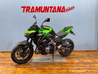 Kawasaki Z900 Naked Negra/Verde
