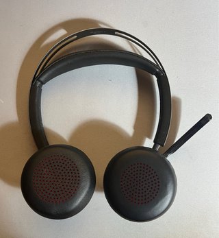 Poly Voyager Focus 2 Auriculares Bluetooth