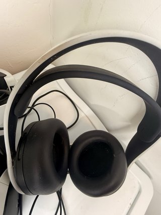 PS4 VR + Auriculares Sony Pulse 3D