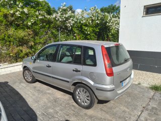 Ford Fusion 2003