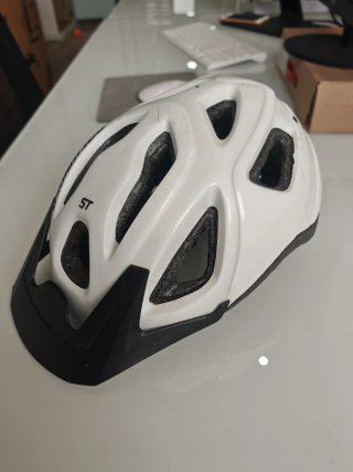 LOTE DE 27 CASCOS PARA BICI Y PATINETE