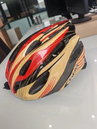 LOTE DE 27 CASCOS PARA BICI Y PATINETE