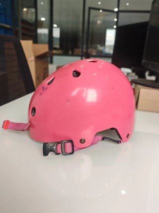LOTE DE 27 CASCOS PARA BICI Y PATINETE