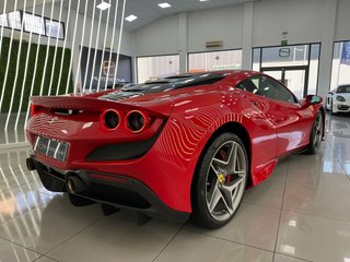 Ferrari F8 TRIBUTO FULL CARBON FIBRE F8 TRIBUTO