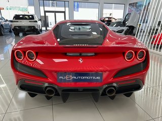 Ferrari F8 TRIBUTO FULL CARBON FIBRE F8 TRIBUTO