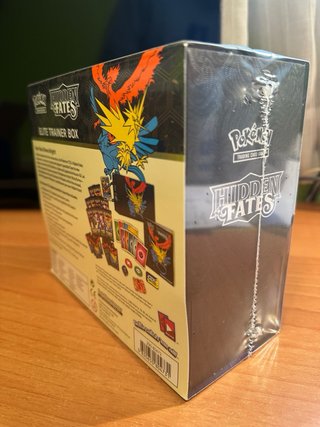 Pokemon Elite Trainer Box Hidden Fates