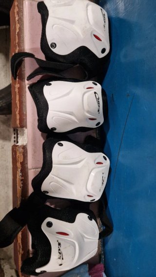 Patines en línea con protección de regalo