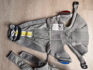 Mochila Portabebés BabyBjörn Move Gris