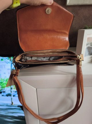 Bolso de corcho con flores