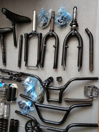 Recambios y piezas Monty para BMX