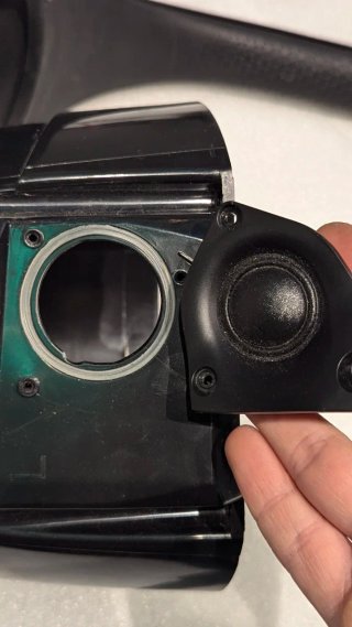 JBL Boombox  TWITTER