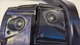 JBL Boombox  TWITTER