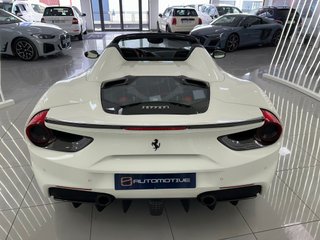 Ferrari 488 Spider DCT