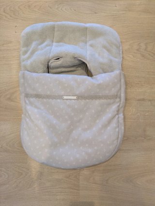Mochila Portabebés BabyBjörn. Regalo funda.