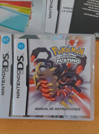 Scatola e manuali Pokémon Platino per Nintendo DS