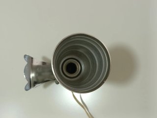 Lamparita pinza metálica plata