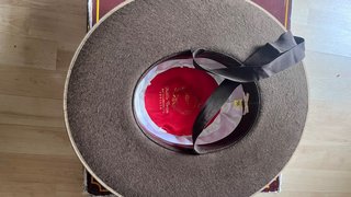 Sombrero ala ancha Padilla y Crespo