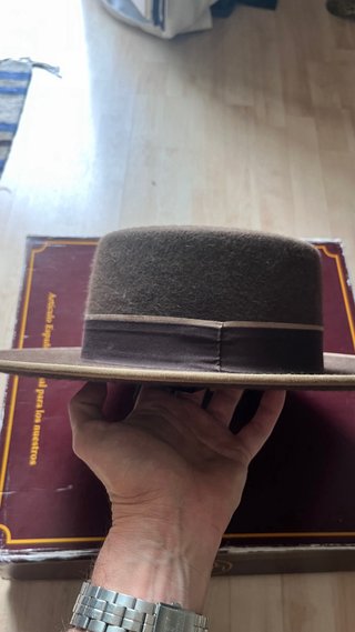 Sombrero ala ancha Padilla y Crespo