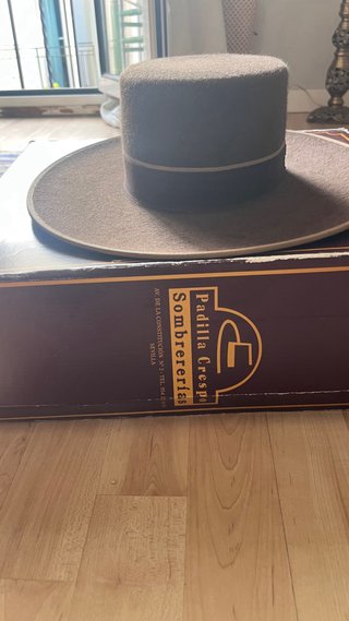Sombrero ala ancha Padilla y Crespo