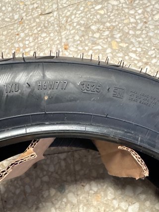Neumático Pirelli Angel Scooter 140/70-14