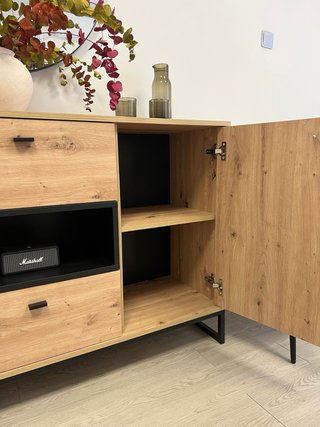 Cómoda Nórdica Madera y Metal