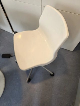 Lote 4 Sillas Giratorias Ikea Skrusvta