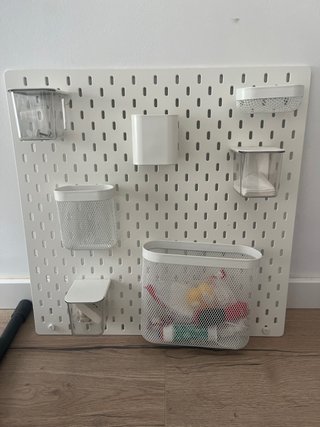 Tablero organizador Ikea con 7 cestos