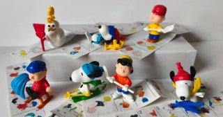 Kinder Sorpresine Peanuts Snoopy