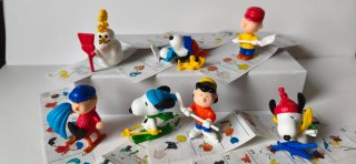 Kinder Sorpresine Peanuts Snoopy