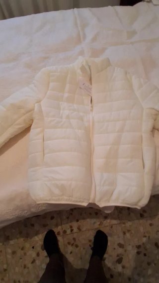 Chaqueta de plumas blanca