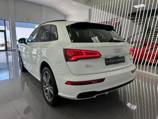 AUDI Q5 Black line 40 TDI 140kW quattro S tronic