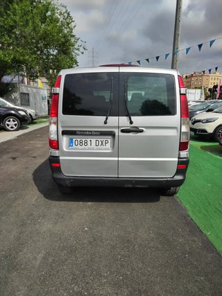 Mercedes-Benz Vito 111 CDI Combi Larga