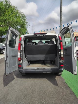 Mercedes-Benz Vito 111 CDI Combi Larga