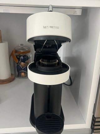 Cafetera Nespresso Vertuo Next Blanca