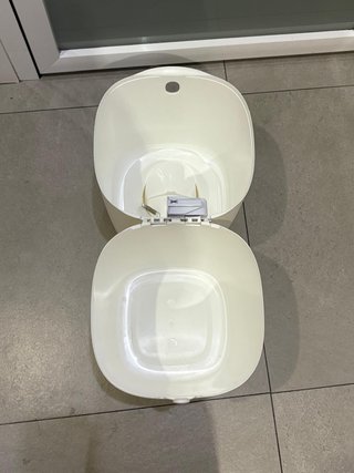 Contenedor de pañales usado