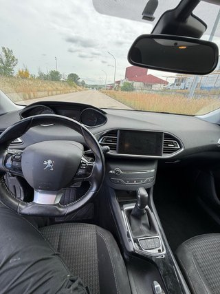 Peugeot 308 2016