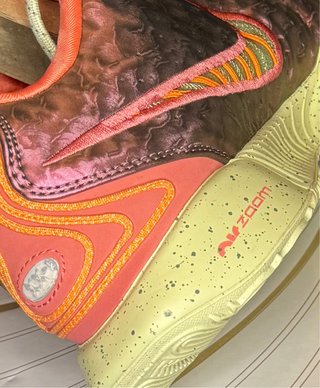 Nike LeBron XXI “Ember Glow Elemental Gold”