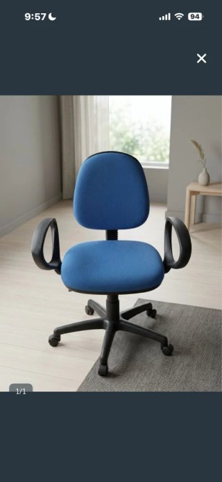Silla de oficina ergonómica azul