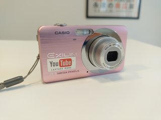 Casio Exilim Zoom EX-Z80 8MP Fotocamera Digitale