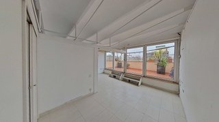 Piso en venta en El Raval en Barcelona