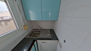 Piso en venta en El Raval en Barcelona